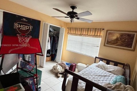 Купить виллу или дом в Майами, Флорида 3 спальни, 157.47м2, № 1944041 - фото 12