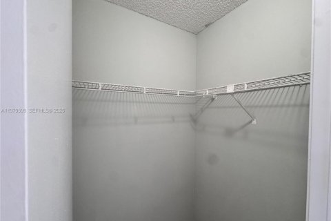 Townhouse in Fort Lauderdale, Florida 2 bedrooms, 95.88 sq.m. № 2038582 - photo 14