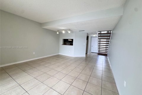 Townhouse in Fort Lauderdale, Florida 2 bedrooms, 95.88 sq.m. № 2038582
