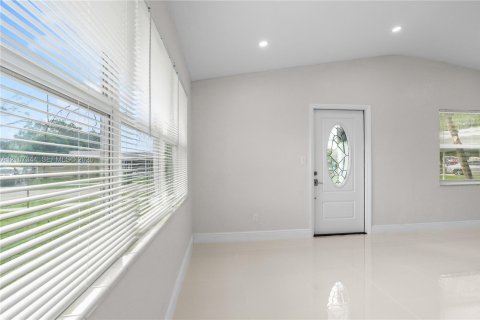 Villa ou maison à vendre à Fort Lauderdale, Floride: 4 chambres, 115.94 m2 № 2426358 - photo 16