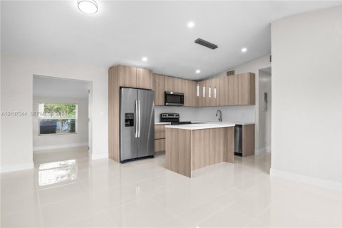 Villa ou maison à vendre à Fort Lauderdale, Floride: 4 chambres, 115.94 m2 № 2426358 - photo 19