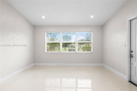 Villa ou maison à vendre à Fort Lauderdale, Floride: 4 chambres, 115.94 m2 № 2426358 - photo 15