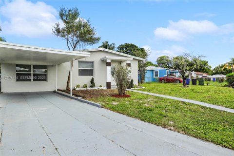 Villa ou maison à vendre à Fort Lauderdale, Floride: 4 chambres, 115.94 m2 № 2426358 - photo 7
