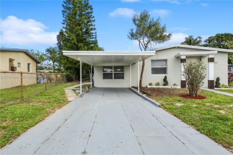 Villa ou maison à vendre à Fort Lauderdale, Floride: 4 chambres, 115.94 m2 № 2426358 - photo 6