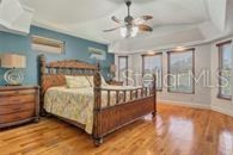 Villa ou maison à vendre à Weeki Wachee, Floride: 4 chambres, 253.25 m2 № 2339746 - photo 26
