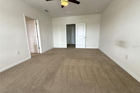 House in Parrish, Florida 5 bedrooms, 242.57 sq.m. № 2403706 - photo 15
