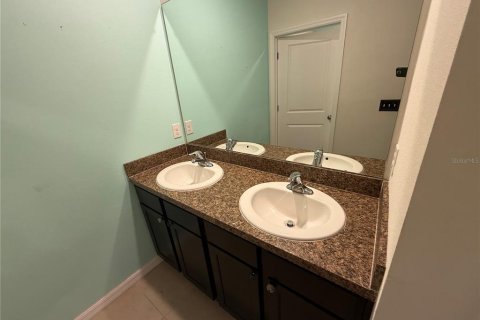 House in Parrish, Florida 5 bedrooms, 242.57 sq.m. № 2403706 - photo 23