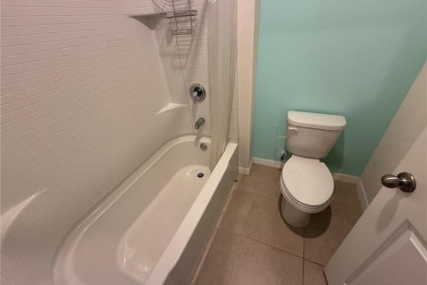 House in Parrish, Florida 5 bedrooms, 242.57 sq.m. № 2403706 - photo 24