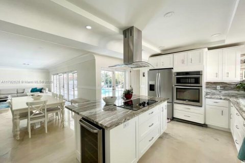 Villa ou maison à vendre à Hollywood, Floride: 5 chambres, 262.91 m2 № 1957702 - photo 28