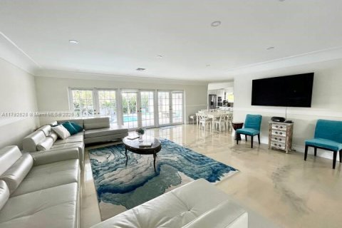 Villa ou maison à vendre à Hollywood, Floride: 5 chambres, 262.91 m2 № 1957702 - photo 19