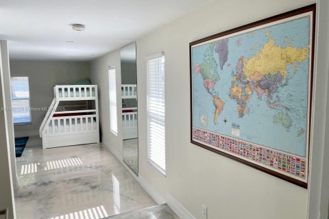 Villa ou maison à vendre à Hollywood, Floride: 5 chambres, 262.91 m2 № 1957702 - photo 26