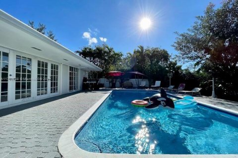 Villa ou maison à vendre à Hollywood, Floride: 5 chambres, 262.91 m2 № 1957702 - photo 17