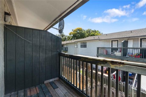 Copropriété à vendre à Tampa, Floride: 2 chambres, 83.52 m2 № 2225337 - photo 12