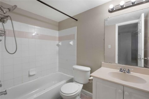Copropriété à vendre à Tampa, Floride: 2 chambres, 83.52 m2 № 2225337 - photo 9
