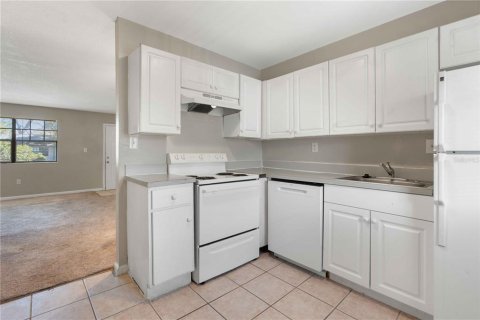 Copropriété à vendre à Tampa, Floride: 2 chambres, 83.52 m2 № 2225337 - photo 11