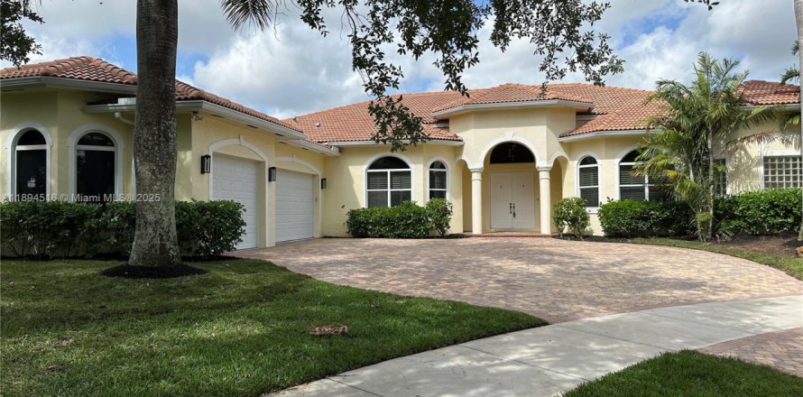 Дом в Дейви, Флорида 5 спален, 427.35м2 № 1946976