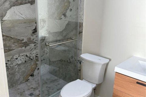 Купить виллу или дом в Дейви, Флорида 5 спален, 427.35м2, № 1946976 - фото 12