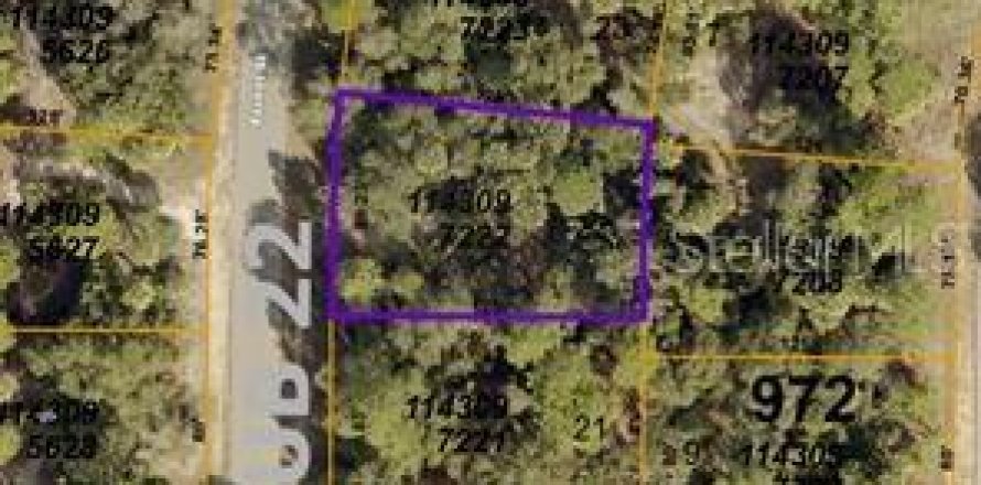 Terrain à North Port, Floride № 2220198