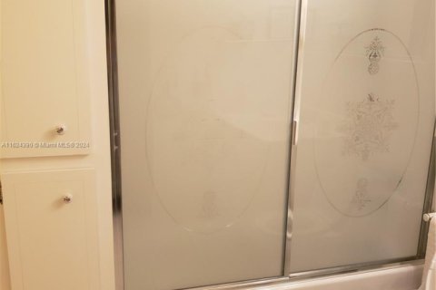 Condo in Fort Lauderdale, Florida, 1 bedroom  № 1981808 - photo 16