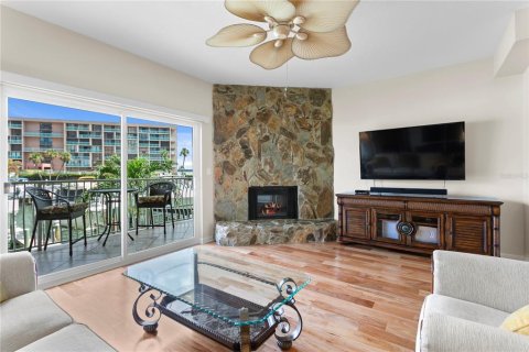Touwnhouse à vendre à Treasure Island, Floride: 2 chambres, 117.06 m2 № 1870091 - photo 16