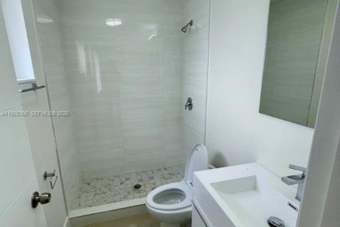 Appartement à louer à Miami, Floride: 6 chambres, 199.18 m2 № 1988338 - photo 6