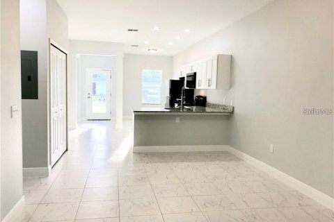 Adosado en alquiler en Kissimmee, Florida, 3 dormitorios, 93.46 m2 № 1879896 - foto 4