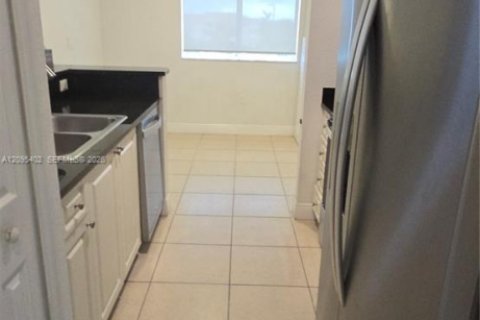Copropriété à louer à Cutler Bay, Floride: 1 chambre, 69.31 m2 № 2390019 - photo 15