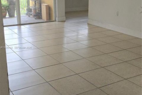 Copropriété à louer à Cutler Bay, Floride: 1 chambre, 69.31 m2 № 2390019 - photo 6