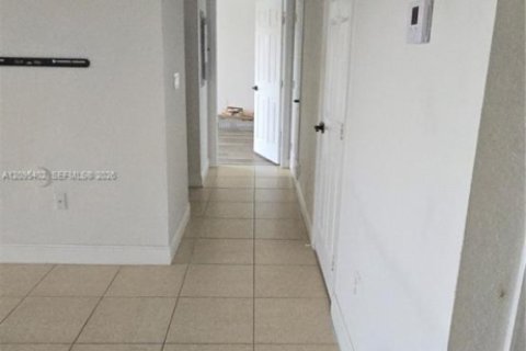 Copropriété à louer à Cutler Bay, Floride: 1 chambre, 69.31 m2 № 2390019 - photo 16