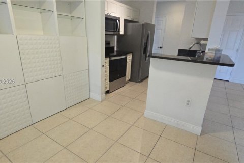 Copropriété à louer à Cutler Bay, Floride: 1 chambre, 69.31 m2 № 2390019 - photo 12