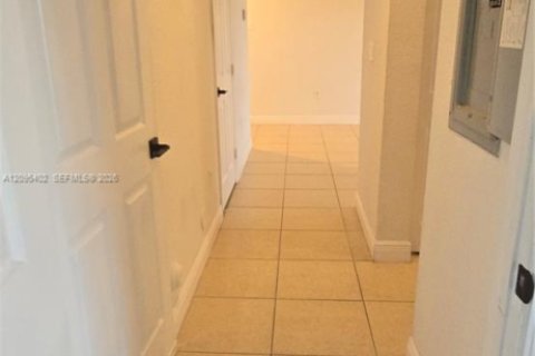 Copropriété à louer à Cutler Bay, Floride: 1 chambre, 69.31 m2 № 2390019 - photo 23
