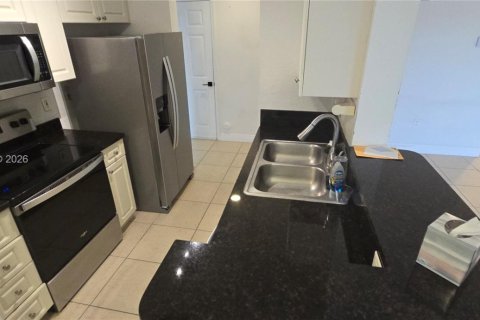Copropriété à louer à Cutler Bay, Floride: 1 chambre, 69.31 m2 № 2390019 - photo 11