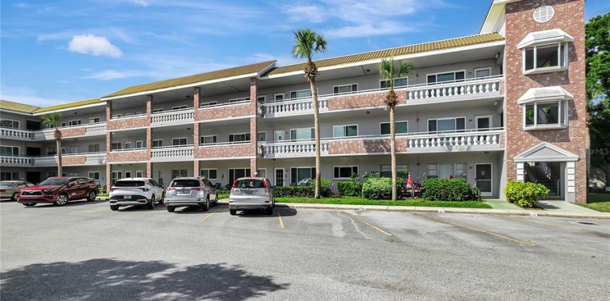 Condo in Clearwater, Florida, 2 bedrooms  № 2092982