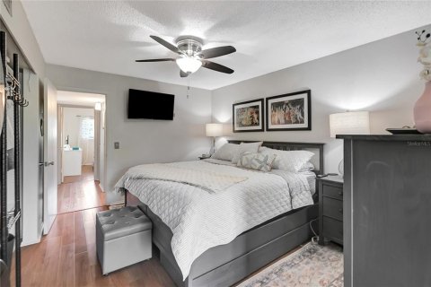 Condo in Clearwater, Florida, 2 bedrooms  № 2092982 - photo 18