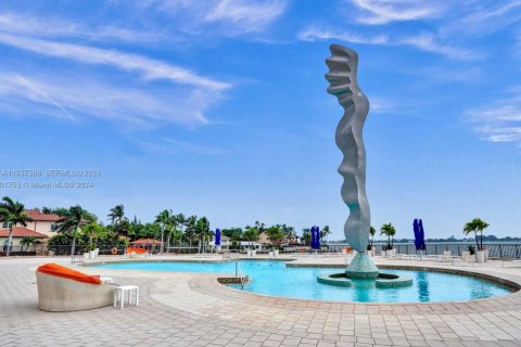 Apartment in Miami, Florida 2 bedrooms, 181.16 sq.m. № 1995737 - photo 26