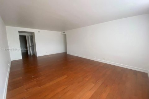 Apartment in Miami, Florida 2 bedrooms, 181.16 sq.m. № 1995737 - photo 10