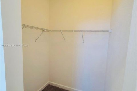 Adosado en alquiler en Miami, Florida, 3 dormitorios, 133.87 m2 № 1958591 - foto 14