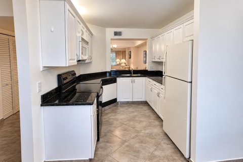 Condo in Boca Raton, Florida, 2 bedrooms  № 2421486 - photo 5