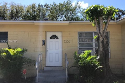 Villa ou maison à North Miami Beach, Floride 1 chambre, 74.32 m2 № 2055982
