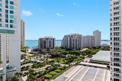 Condo in Miami, Florida, 2 bedrooms  № 2056293 - photo 7