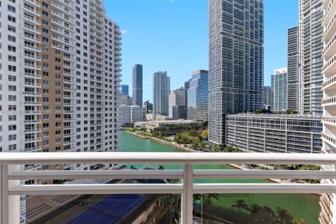 Condo in Miami, Florida, 2 bedrooms  № 2056293 - photo 5