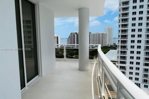 Condo in Miami, Florida, 2 bedrooms  № 2056293 - photo 19