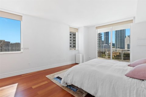 Condo in Miami, Florida, 2 bedrooms  № 2056293 - photo 16