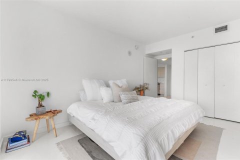 Купить кондоминиум в Майами, Флорида 1 спальня, 59.46м2, № 1959233 - фото 10