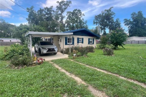 House in Belleview, Florida 2 bedrooms, 82.13 sq.m. № 2110234
