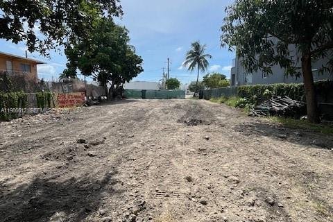 Купить коммерческую недвижимость в Майами, Флорида 417.32м2, № 2044918 - фото 5