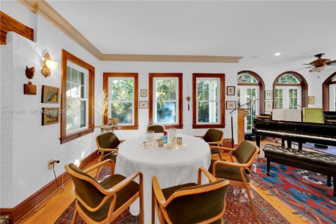 Villa ou maison à vendre à Miami, Floride: 5 chambres, 287.07 m2 № 2036182 - photo 23