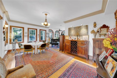 Villa ou maison à vendre à Miami, Floride: 5 chambres, 287.07 m2 № 2036182 - photo 21