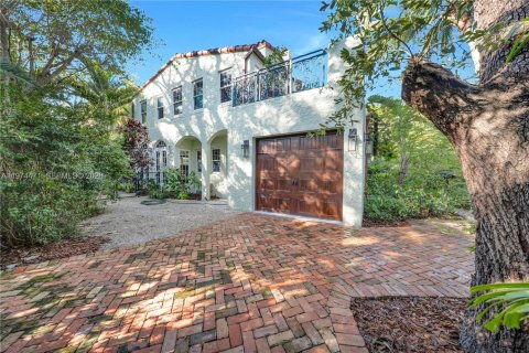 Villa ou maison à vendre à Miami, Floride: 5 chambres, 287.07 m2 № 2036182 - photo 14