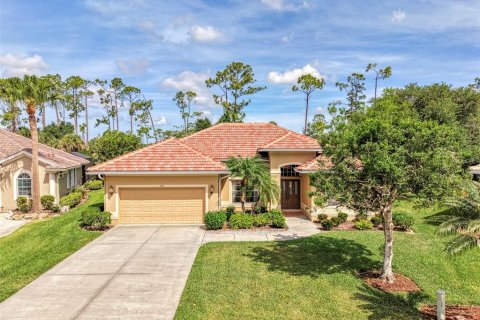 House in Venice, Florida 3 bedrooms, 198.81 sq.m. № 2195892